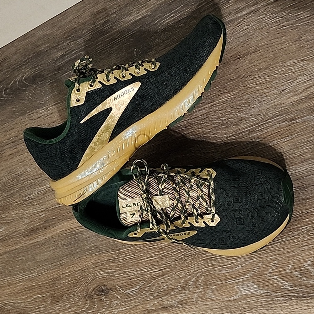 Brooks shoes